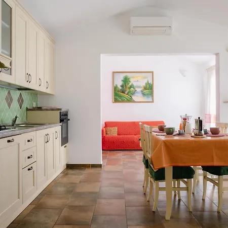 Le Residenze Di Baia Sant'anna Ferienhaus Tanaunella