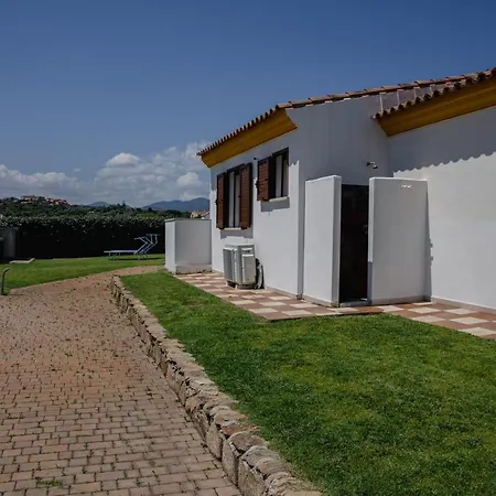 Le Residenze Di Baia Sant'anna Holiday home *