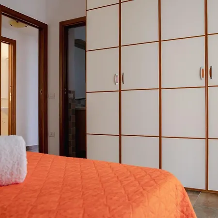 別荘 Le Residenze Di Baia Sant'anna *