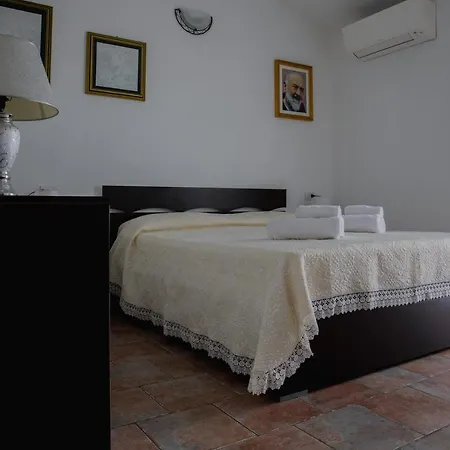 Le Residenze Di Baia Sant'anna Vakantiehuis Tanaunella