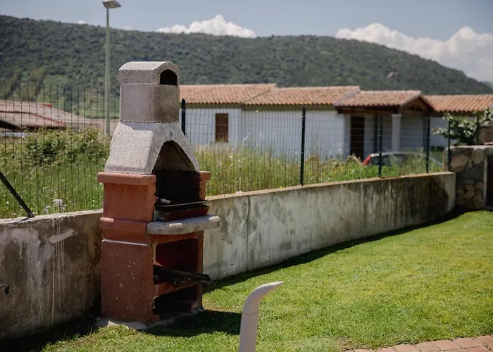 Le Residenze Di Baia Sant'anna بيت للعطل تانايونيلا
